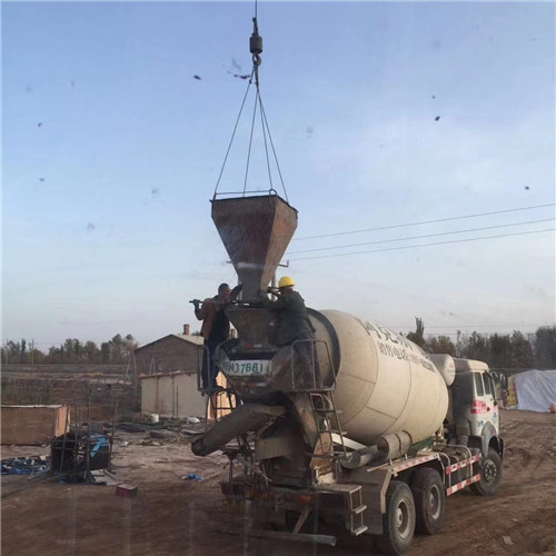 天等县“精准瞄准”—— 吊车的 “定位导航” 技术